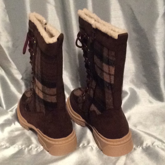 Hayleigh Lace-up Winter Boot, Brown Plaid, NWT - Picture 3 of 6
